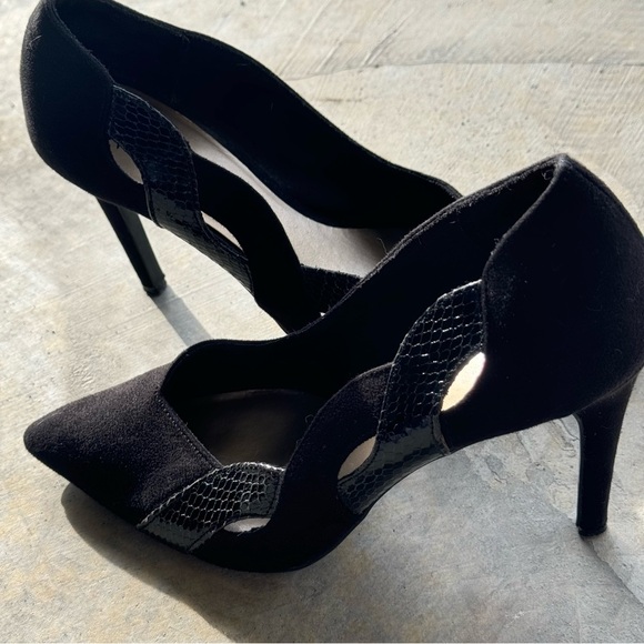 Fioni black suede and snake twist high  Heels - Picture 2 of 7